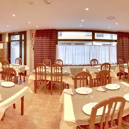 Hotel Guineu 3*